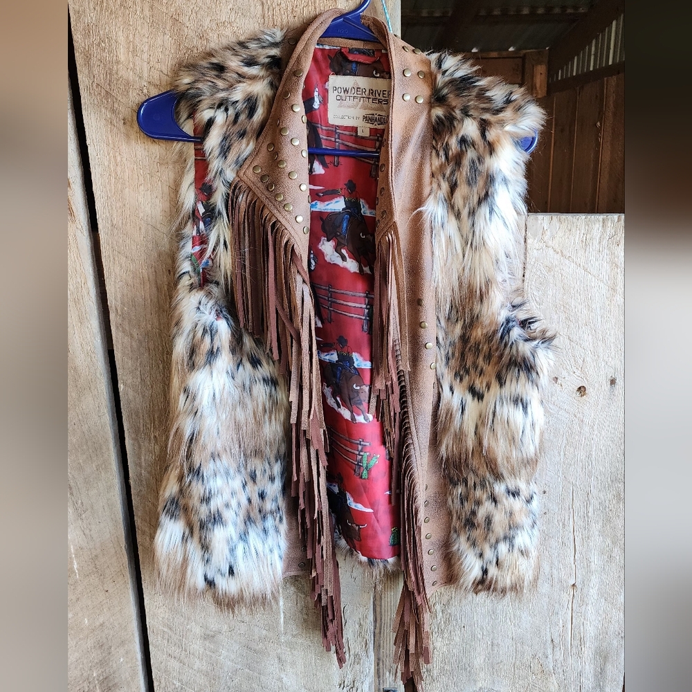 Powder River Women's Faux Fur Vest - Brown